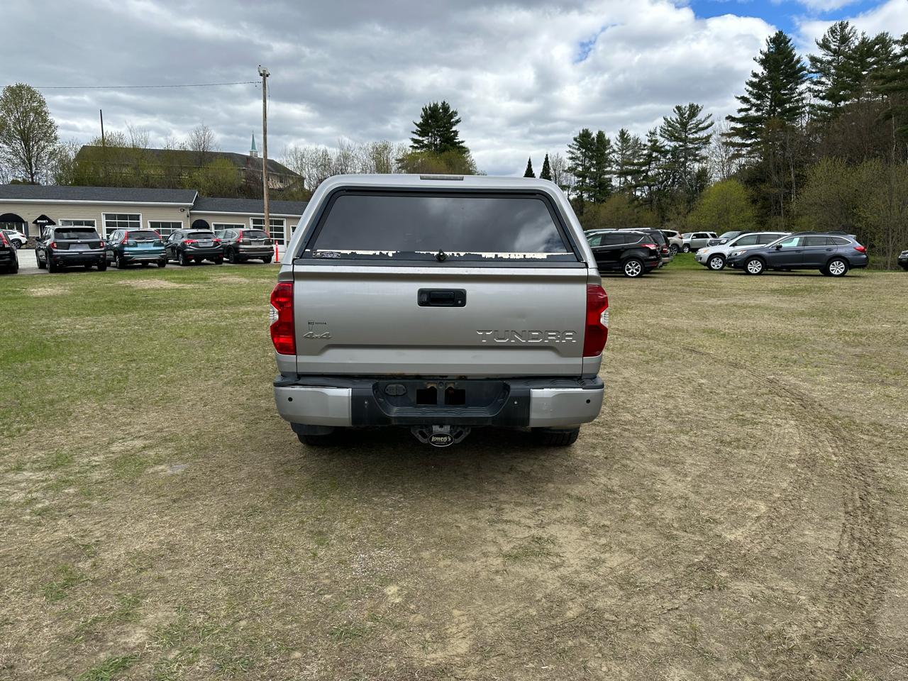 Toyota Tundra 4WD Truck CrewMax 5.7L V8 6-Spd AT LTD (Natl) 2016