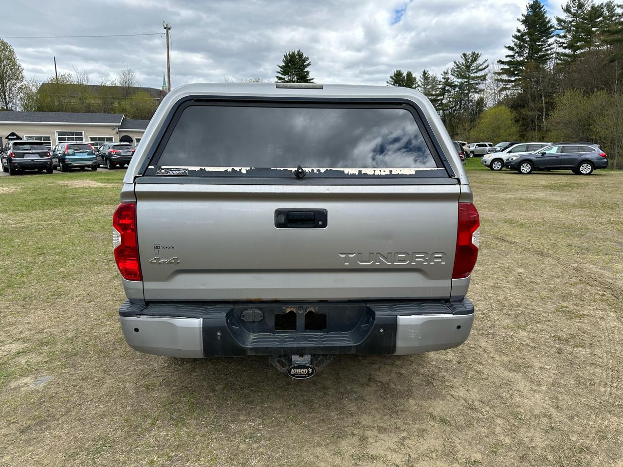 Toyota Tundra 4WD Truck CrewMax 5.7L V8 6-Spd AT LTD (Natl) 2016