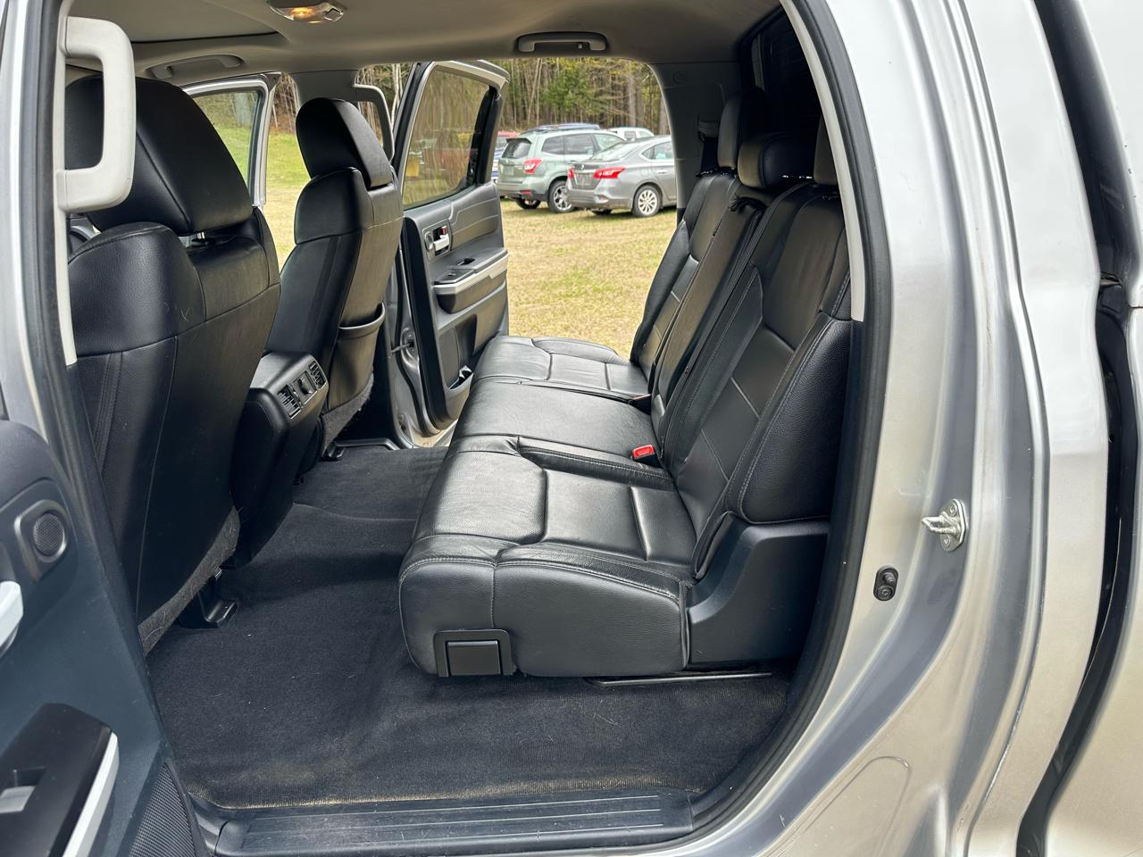 Toyota Tundra 4WD Truck CrewMax 5.7L V8 6-Spd AT LTD (Natl) 2016