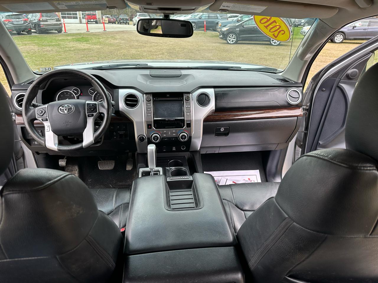 Toyota Tundra 4WD Truck CrewMax 5.7L V8 6-Spd AT LTD (Natl) 2016