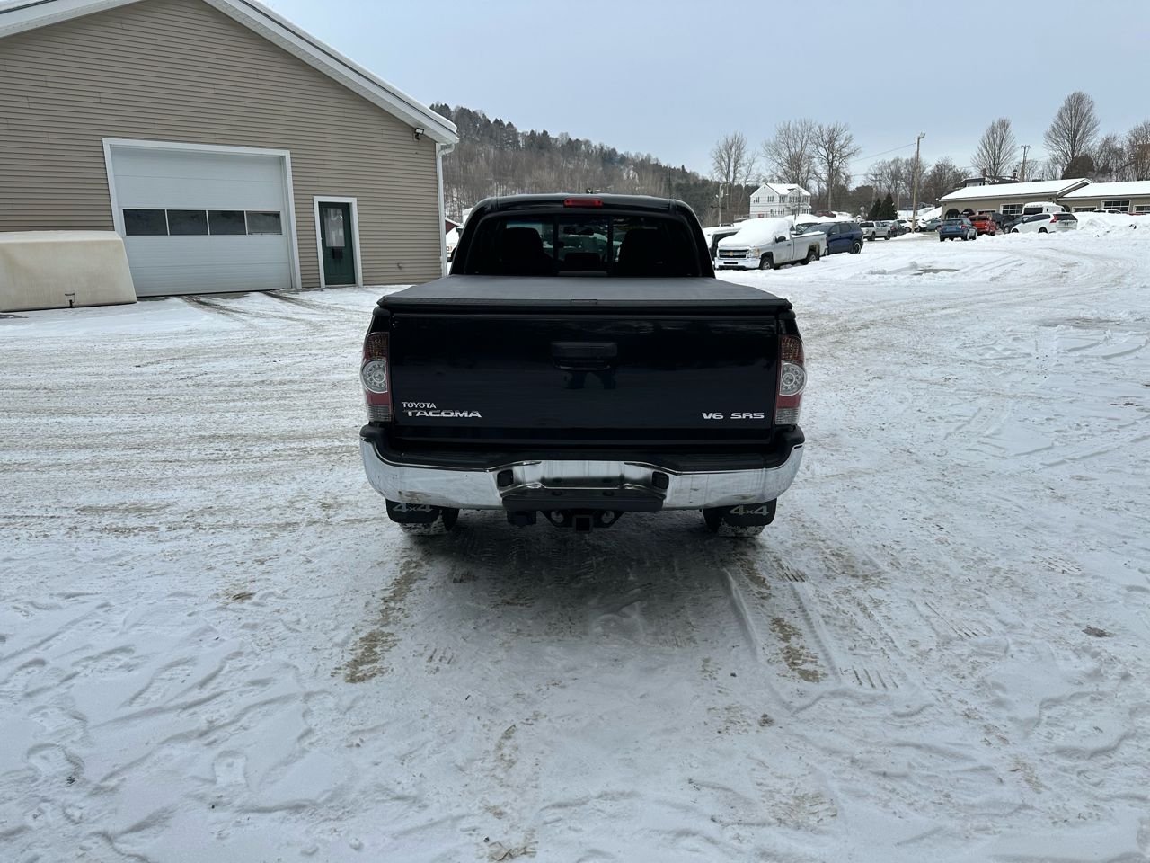 Toyota Tacoma 4WD Double Cab LB V6 AT (Natl) 2015