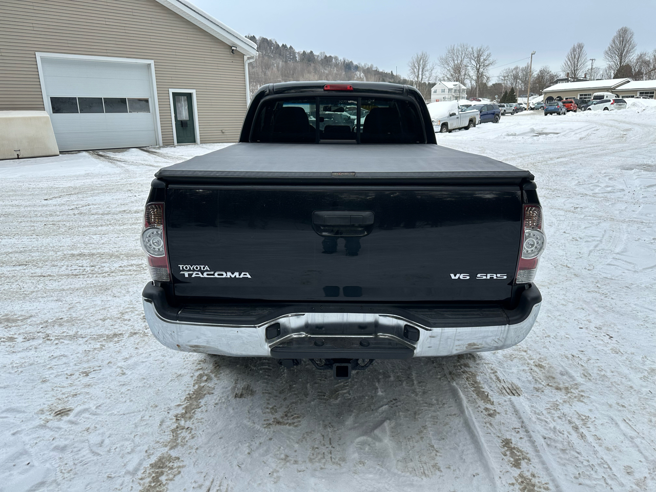 Toyota Tacoma 4WD Double Cab LB V6 AT (Natl) 2015