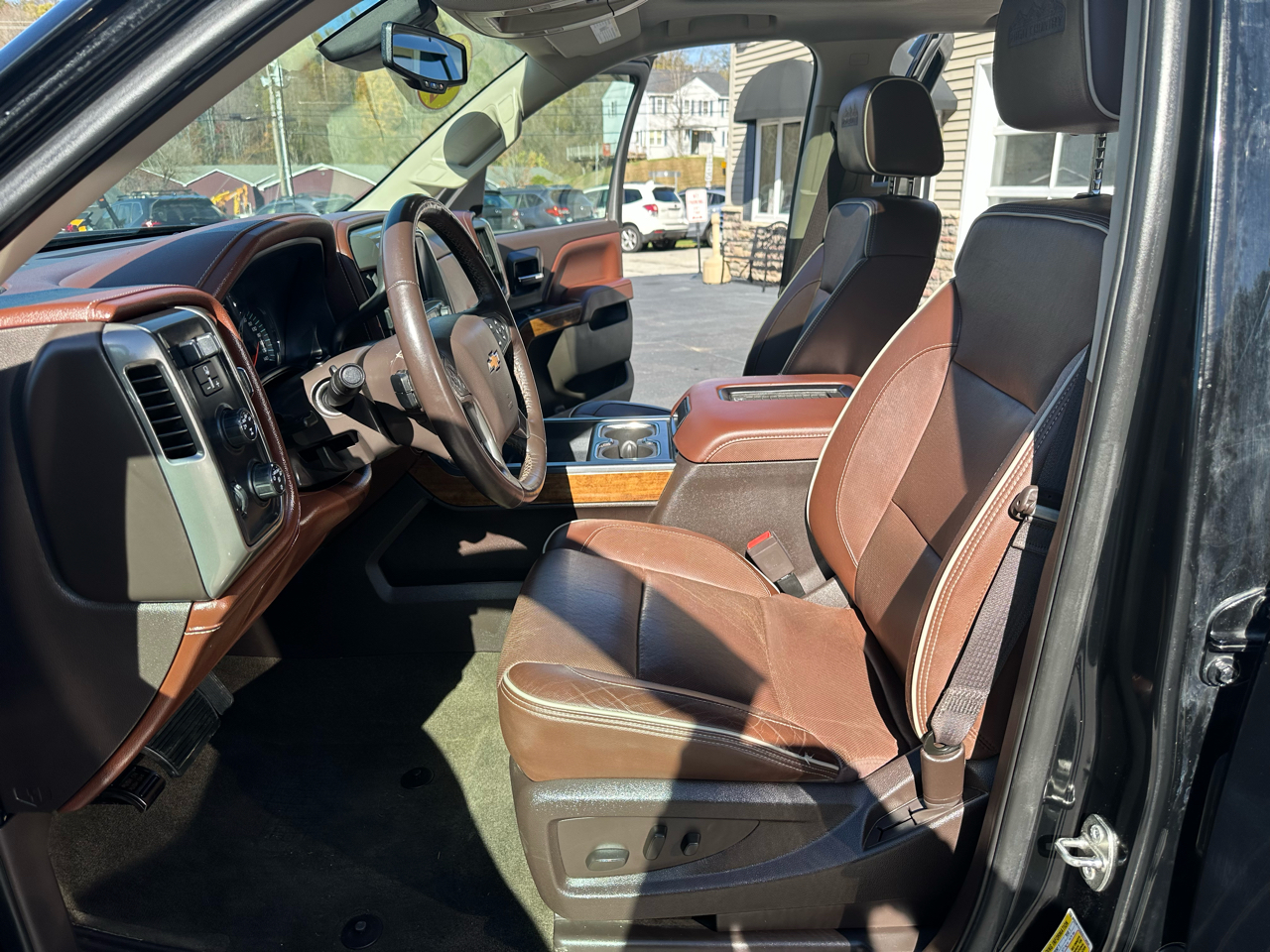 2016 Chevrolet Silverado 1500 High Country photo 4