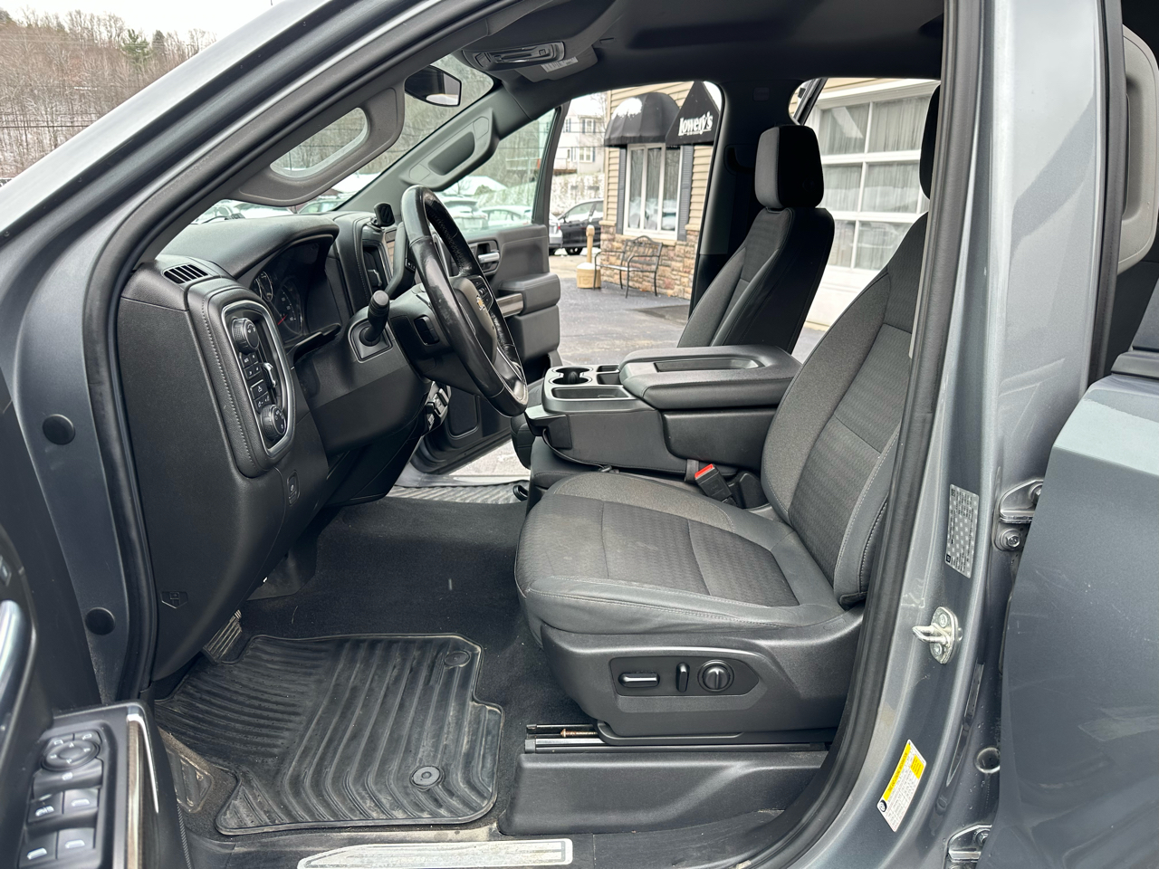 Chevrolet Silverado 1500 4WD Double Cab 147" LT 2019