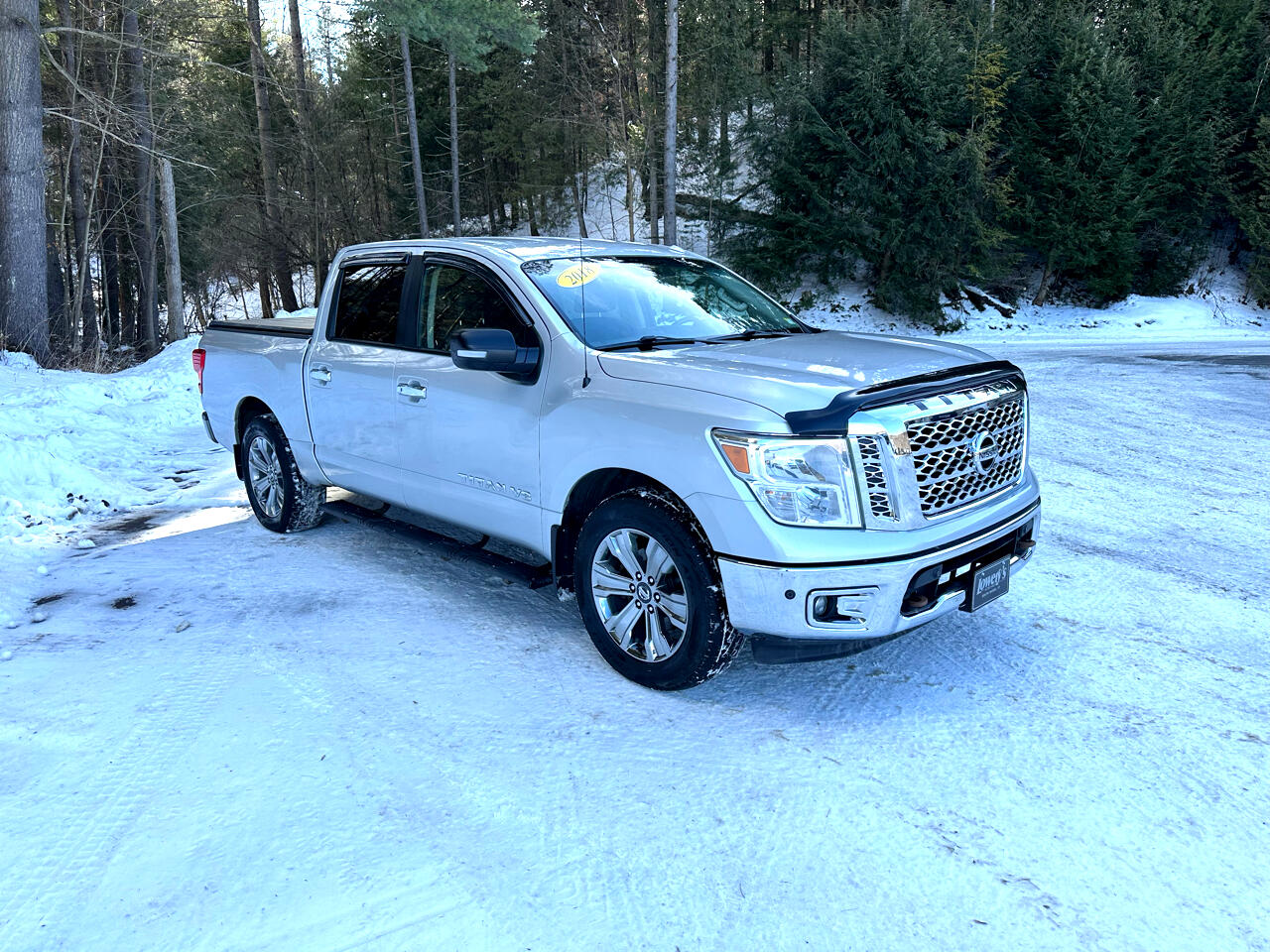 Nissan Titan 4x4 Crew Cab SV 2018