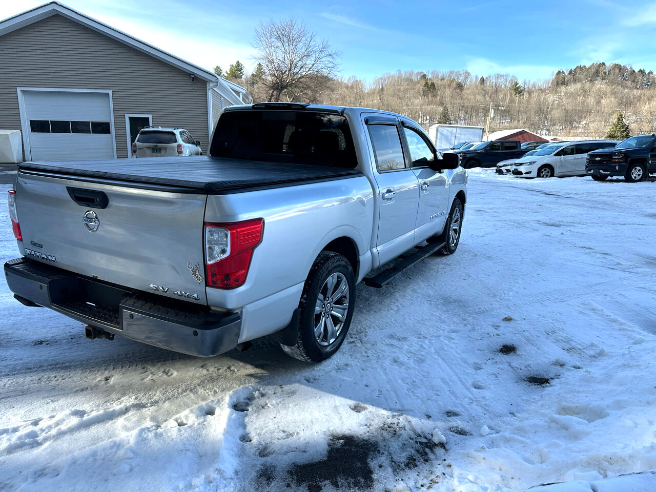 Nissan Titan 4x4 Crew Cab SV 2018