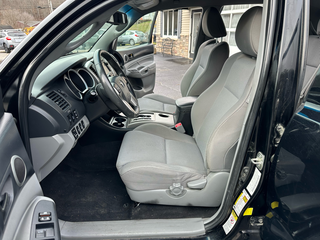 2013 Toyota Tacoma 4x4 Double Cab V6 TRD Sport photo 4