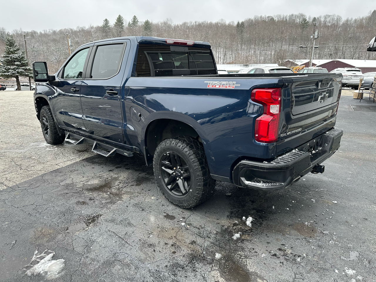 Chevrolet Silverado 1500 LTD 4WD Crew Cab 147" LT Trail Boss 2022