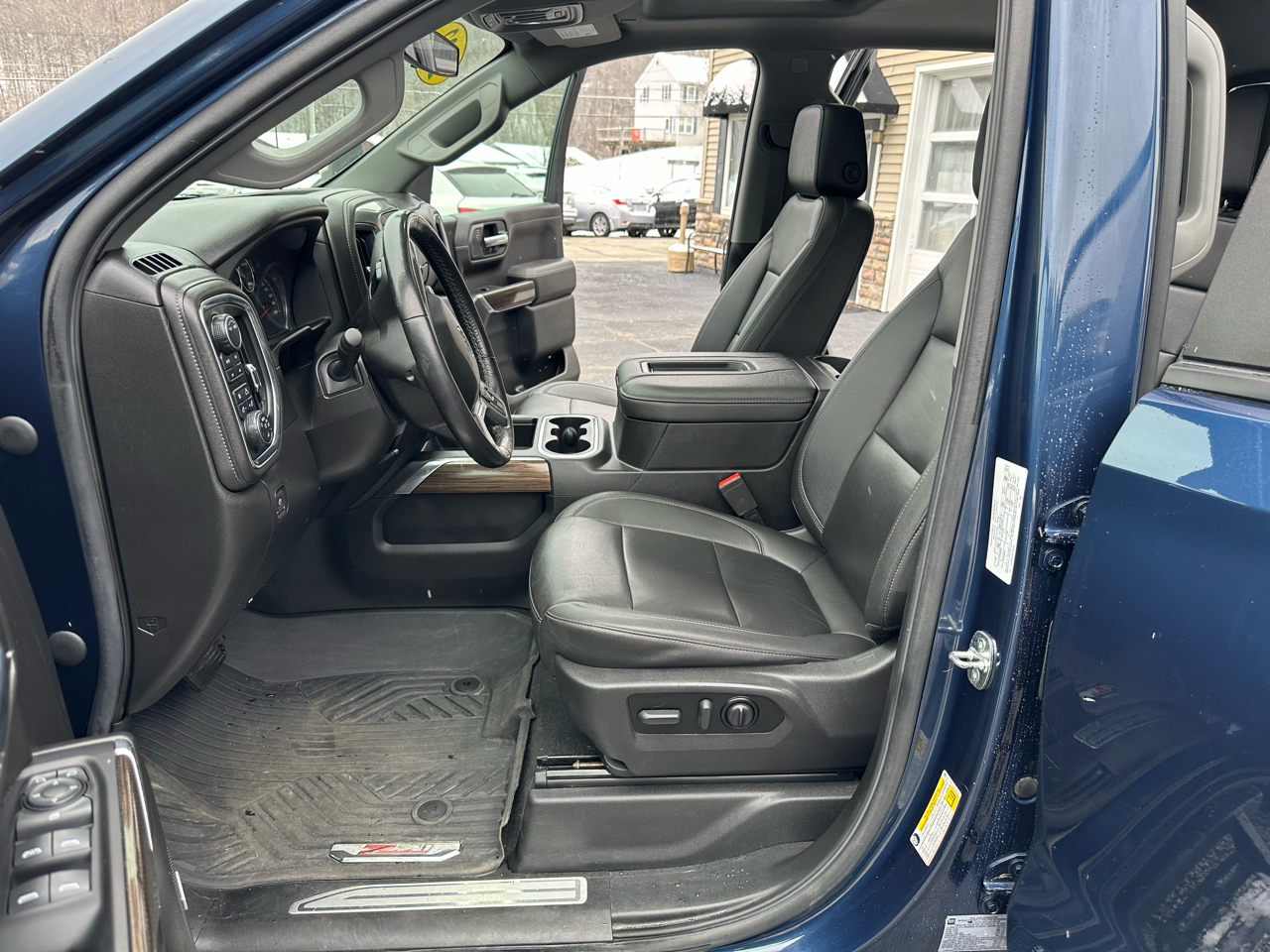 Chevrolet Silverado 1500 LTD 4WD Crew Cab 147" LT Trail Boss 2022