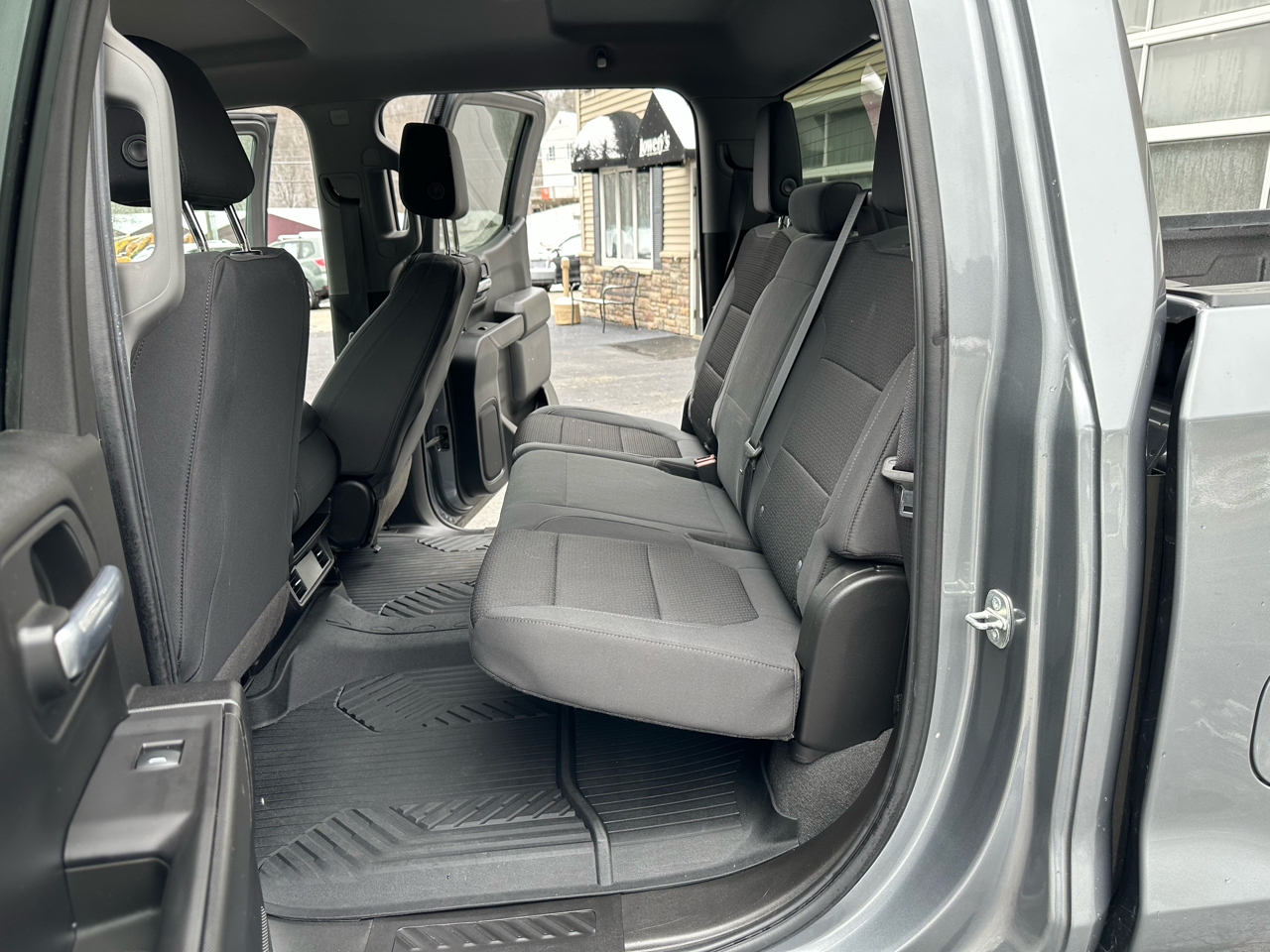 Chevrolet Silverado 1500 4WD Crew Cab 147" Custom Trail Boss 2021