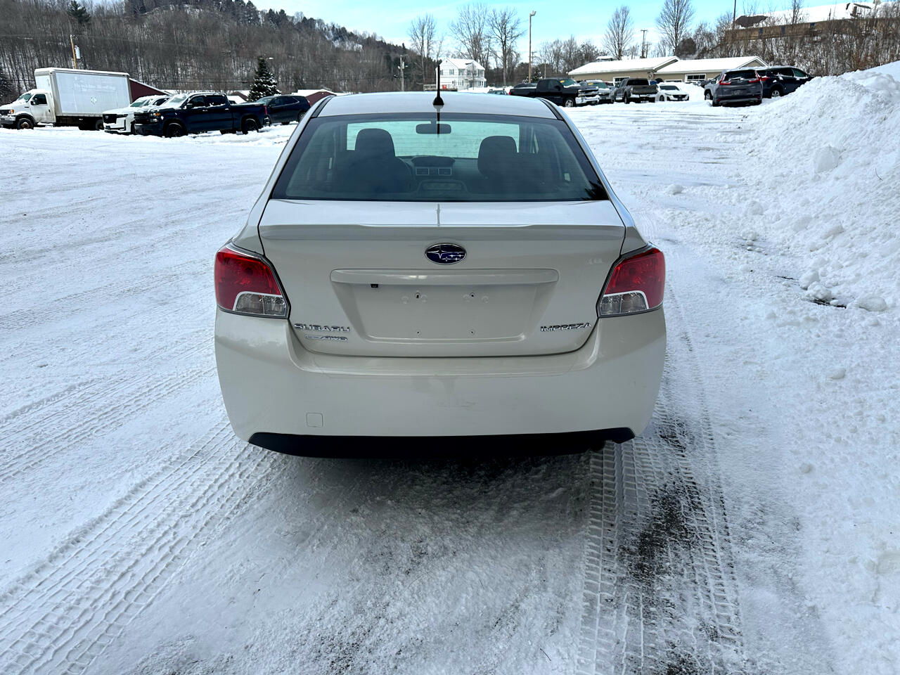 Subaru Impreza Sedan 4dr CVT 2.0i Premium 2015