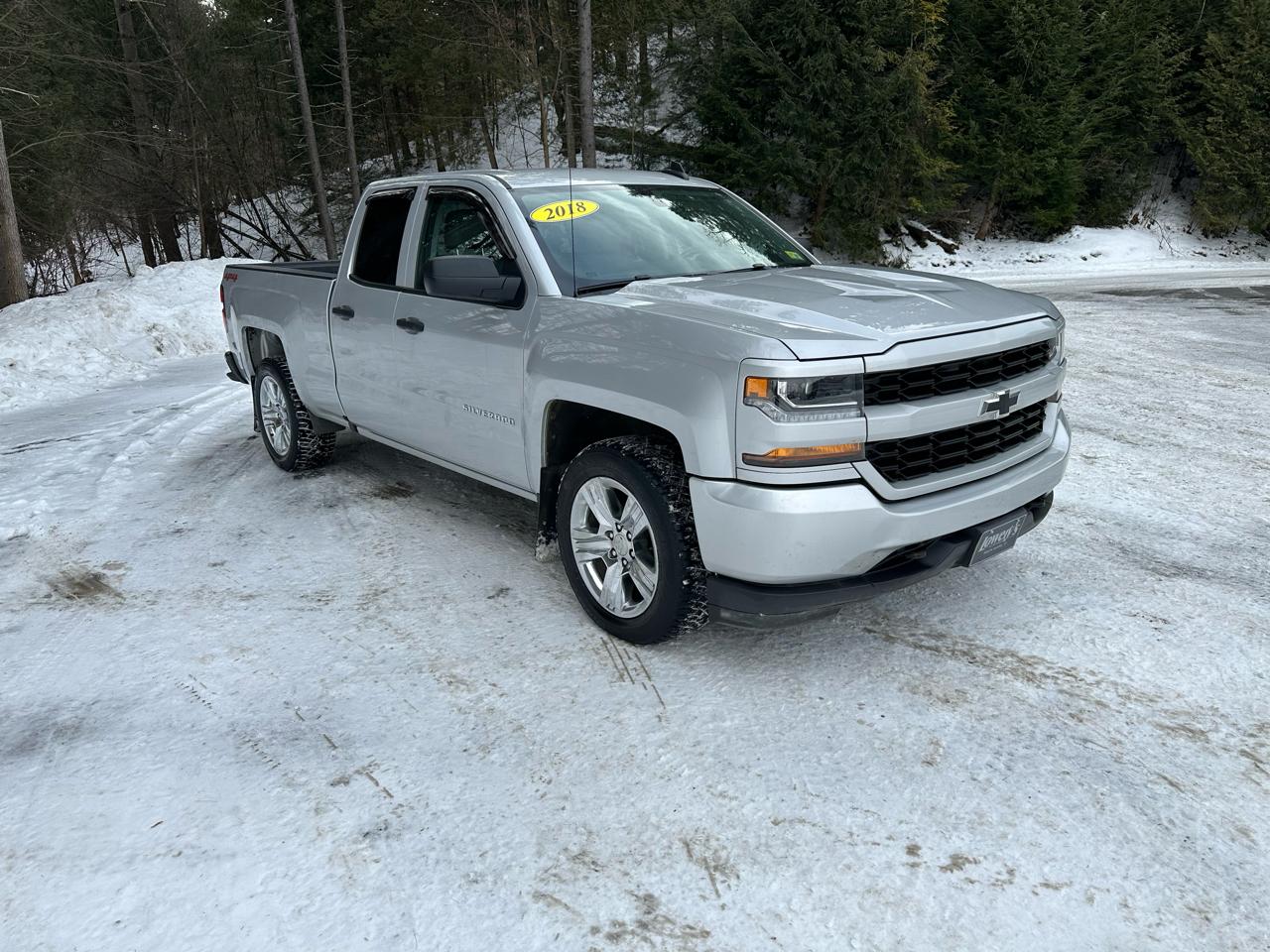 Chevrolet Silverado 1500 4WD Double Cab 143.5" Custom 2018