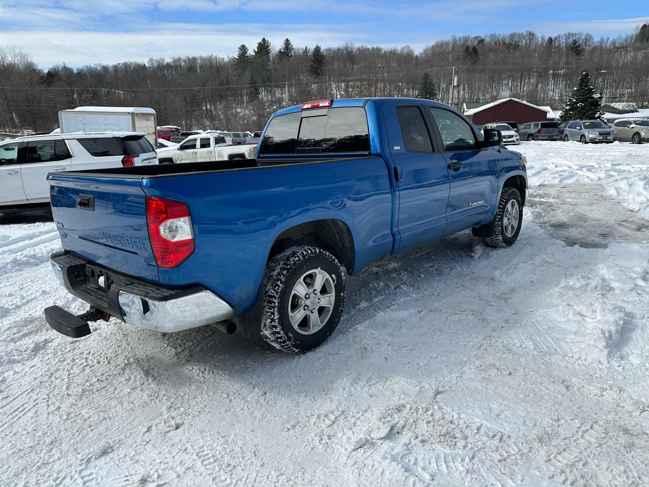 Toyota Tundra 4WD Truck Double Cab 4.6L V8 6-Spd AT SR5 (Natl) 2016