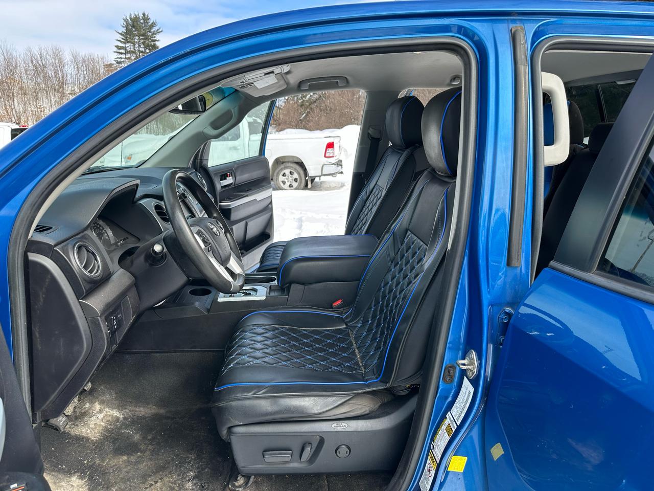 Toyota Tundra 4WD Truck Double Cab 4.6L V8 6-Spd AT SR5 (Natl) 2016