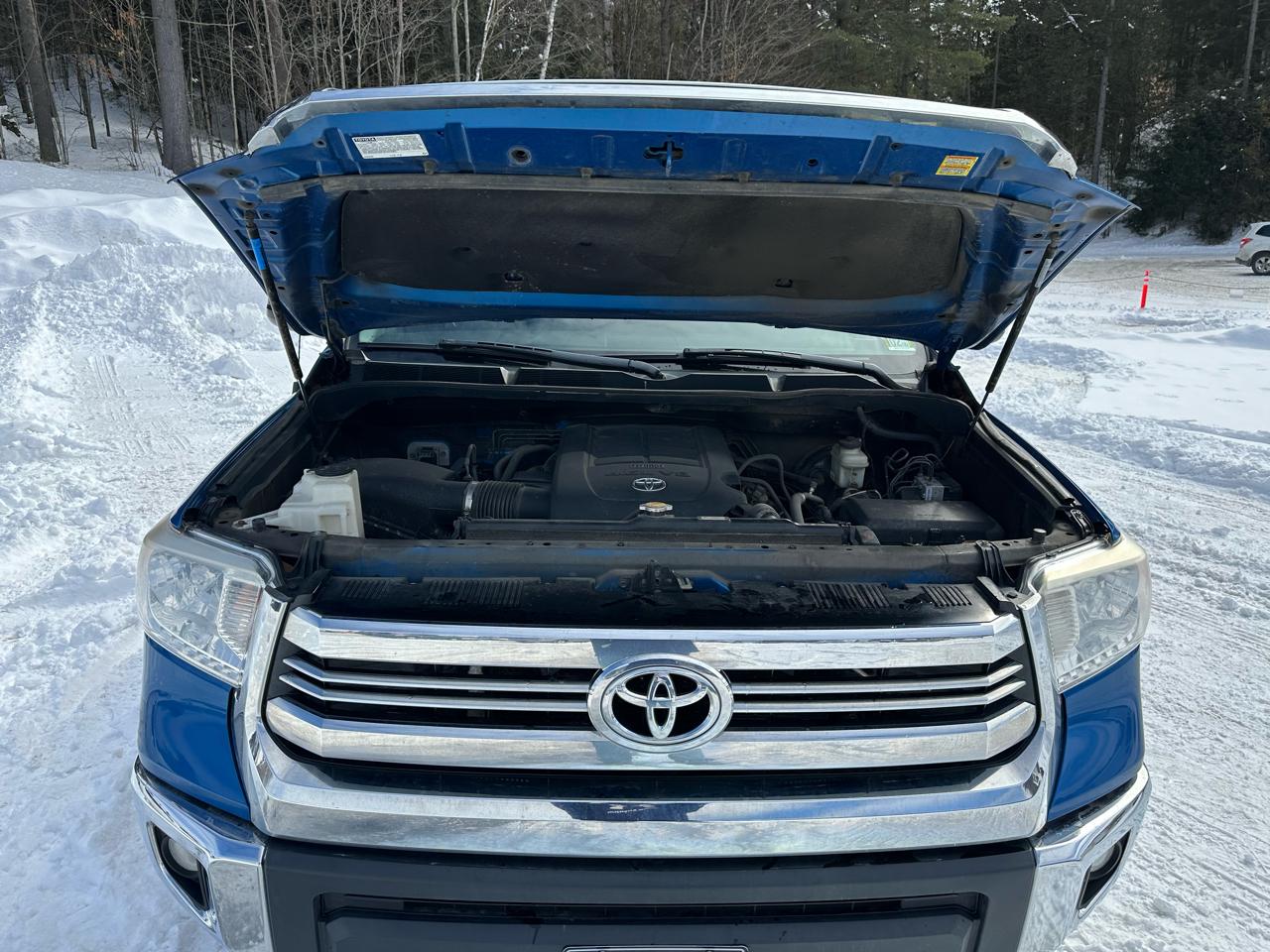 Toyota Tundra 4WD Truck Double Cab 4.6L V8 6-Spd AT SR5 (Natl) 2016