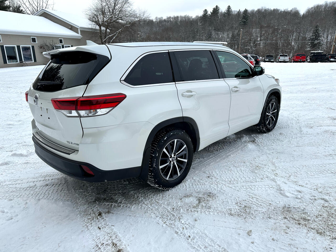 Toyota Highlander XLE V6 AWD (Natl) 2017