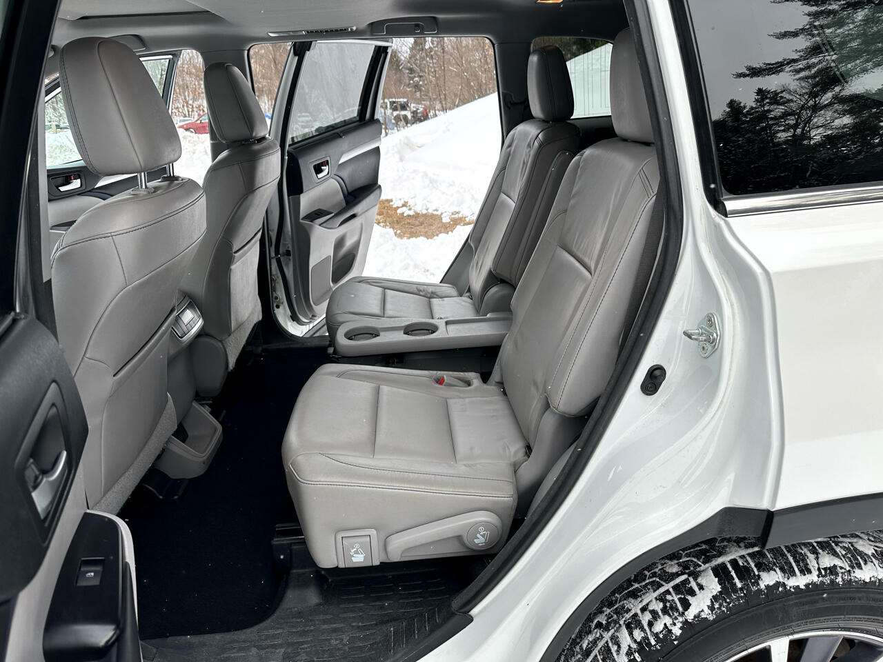 Toyota Highlander XLE V6 AWD (Natl) 2017