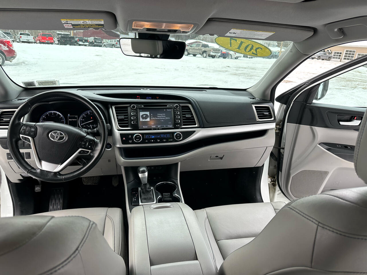 Toyota Highlander XLE V6 AWD (Natl) 2017