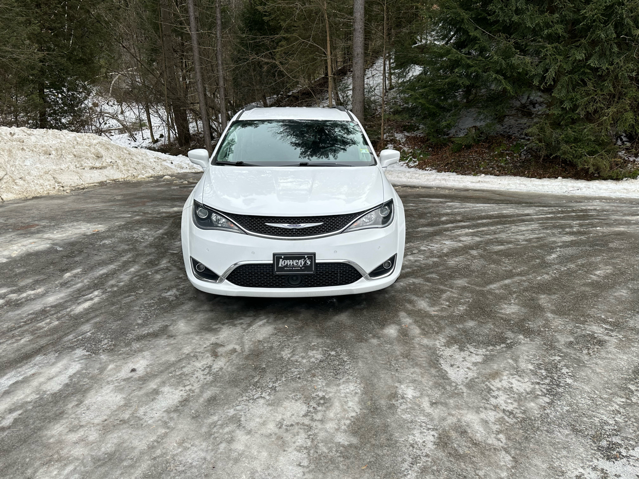 Chrysler Pacifica Touring-L Plus FWD 2017