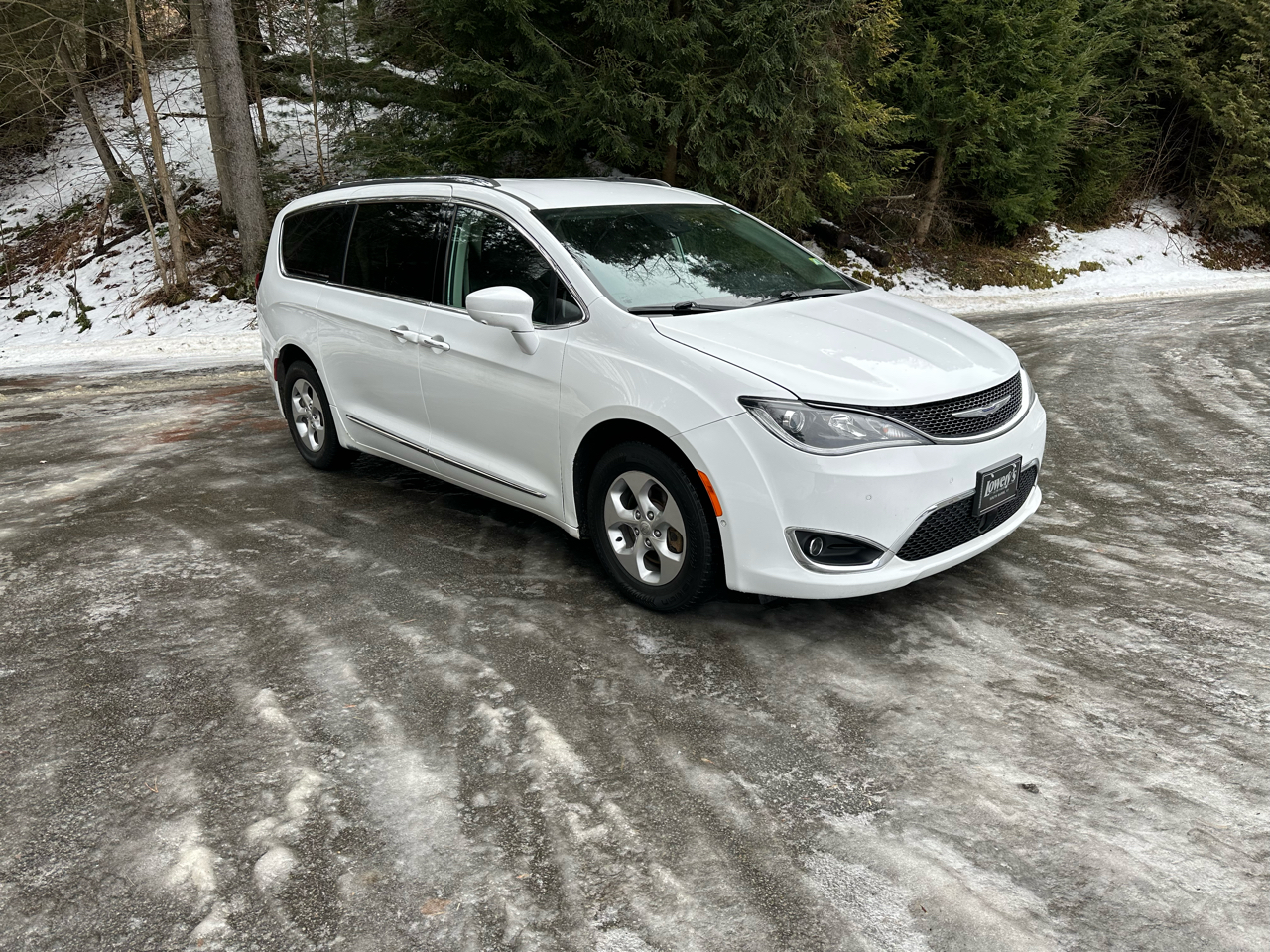 Chrysler Pacifica Touring-L Plus FWD 2017