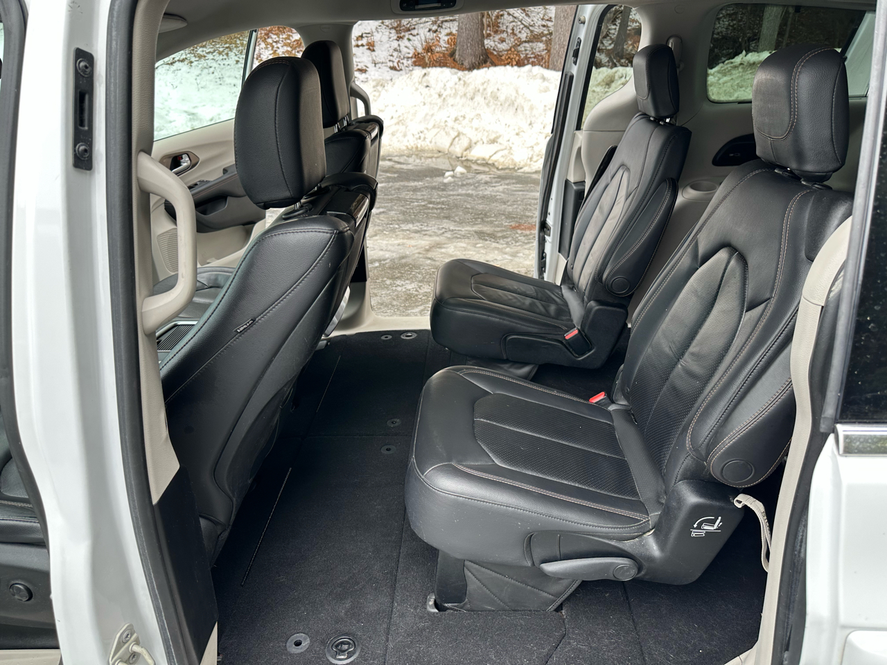 Chrysler Pacifica Touring-L Plus FWD 2017