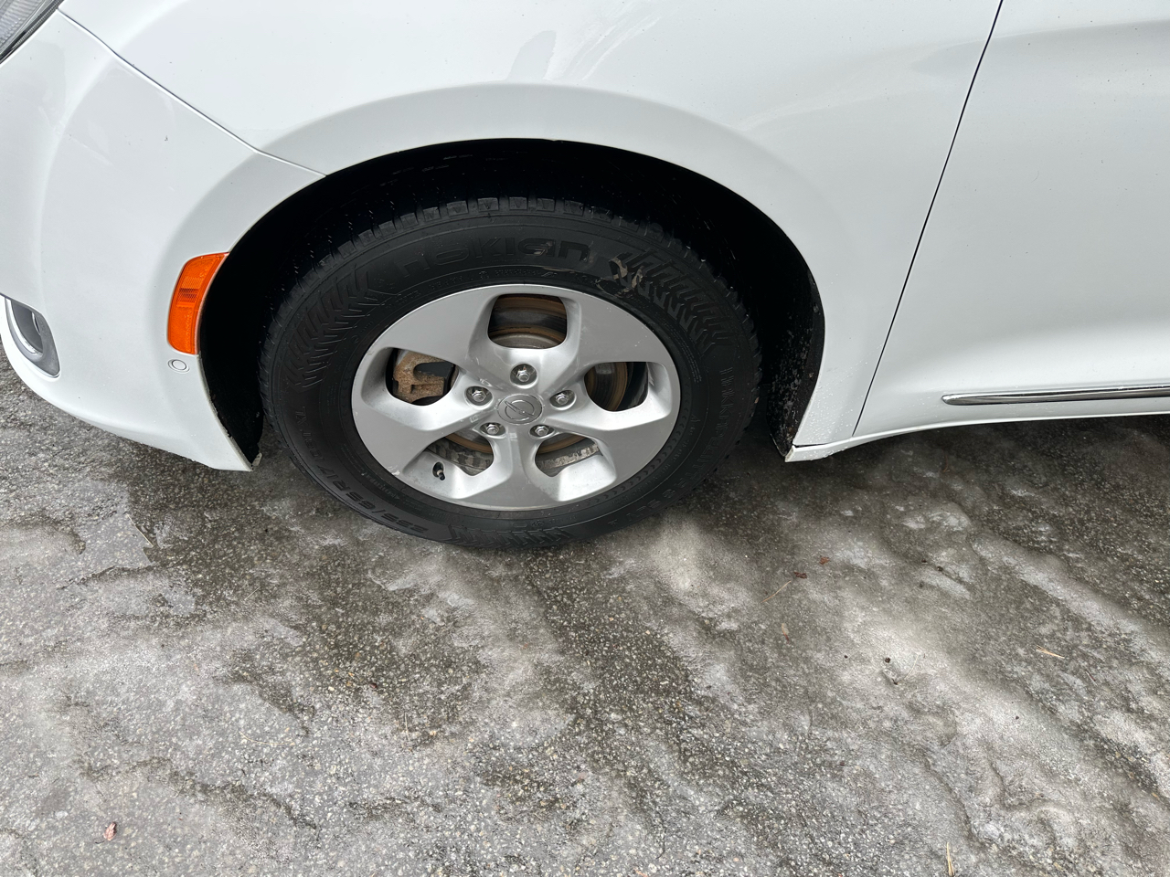 Chrysler Pacifica Touring-L Plus FWD 2017