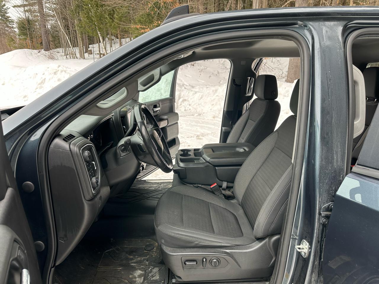 Chevrolet Silverado 1500 4WD Crew Cab 147" RST 2020