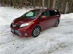 2018 Toyota Sienna 