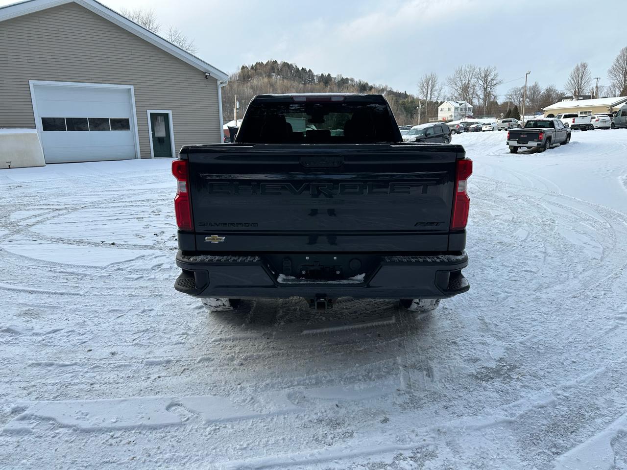 Chevrolet Silverado 1500 4WD Double Cab 147" RST 2022