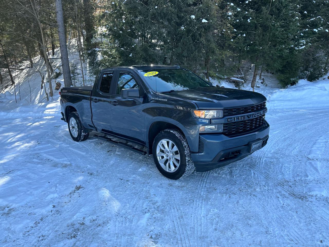 Chevrolet Silverado 1500 4WD Double Cab 147" Custom 2020