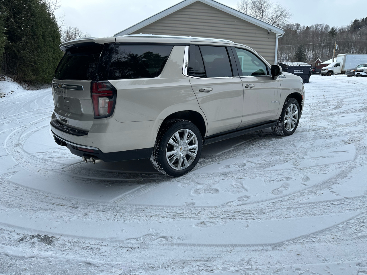 Chevrolet Tahoe 4WD 4dr High Country 2021