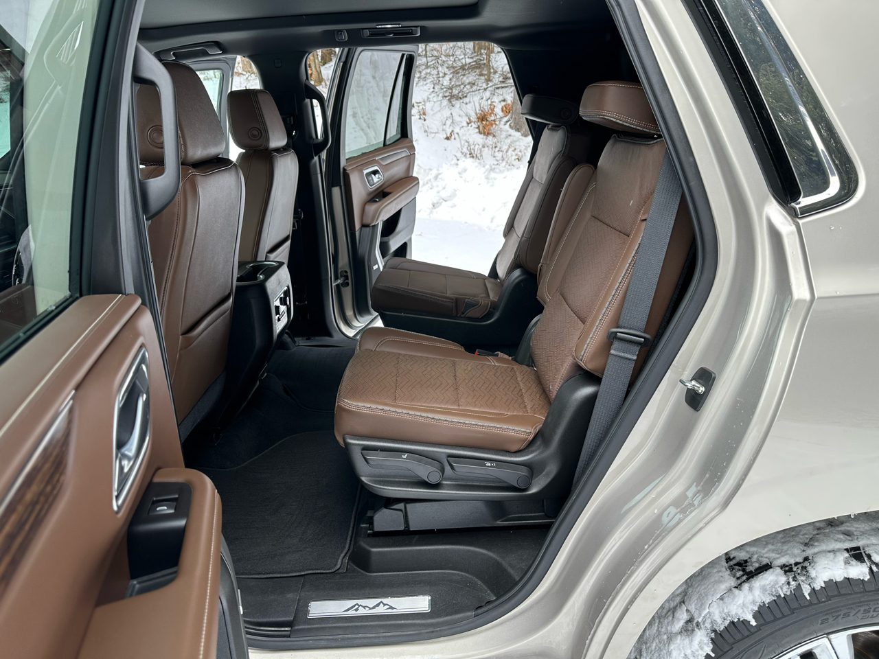 Chevrolet Tahoe 4WD 4dr High Country 2021