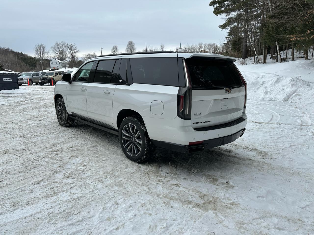 Cadillac Escalade ESV 4WD 4dr Sport 2021