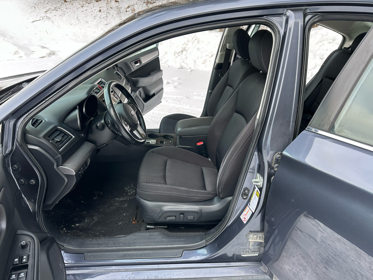 Subaru Legacy 4dr Sdn 2.5i Premium PZEV 2016