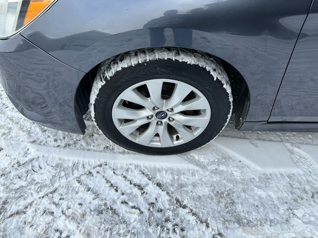 Subaru Legacy 4dr Sdn 2.5i Premium PZEV 2016