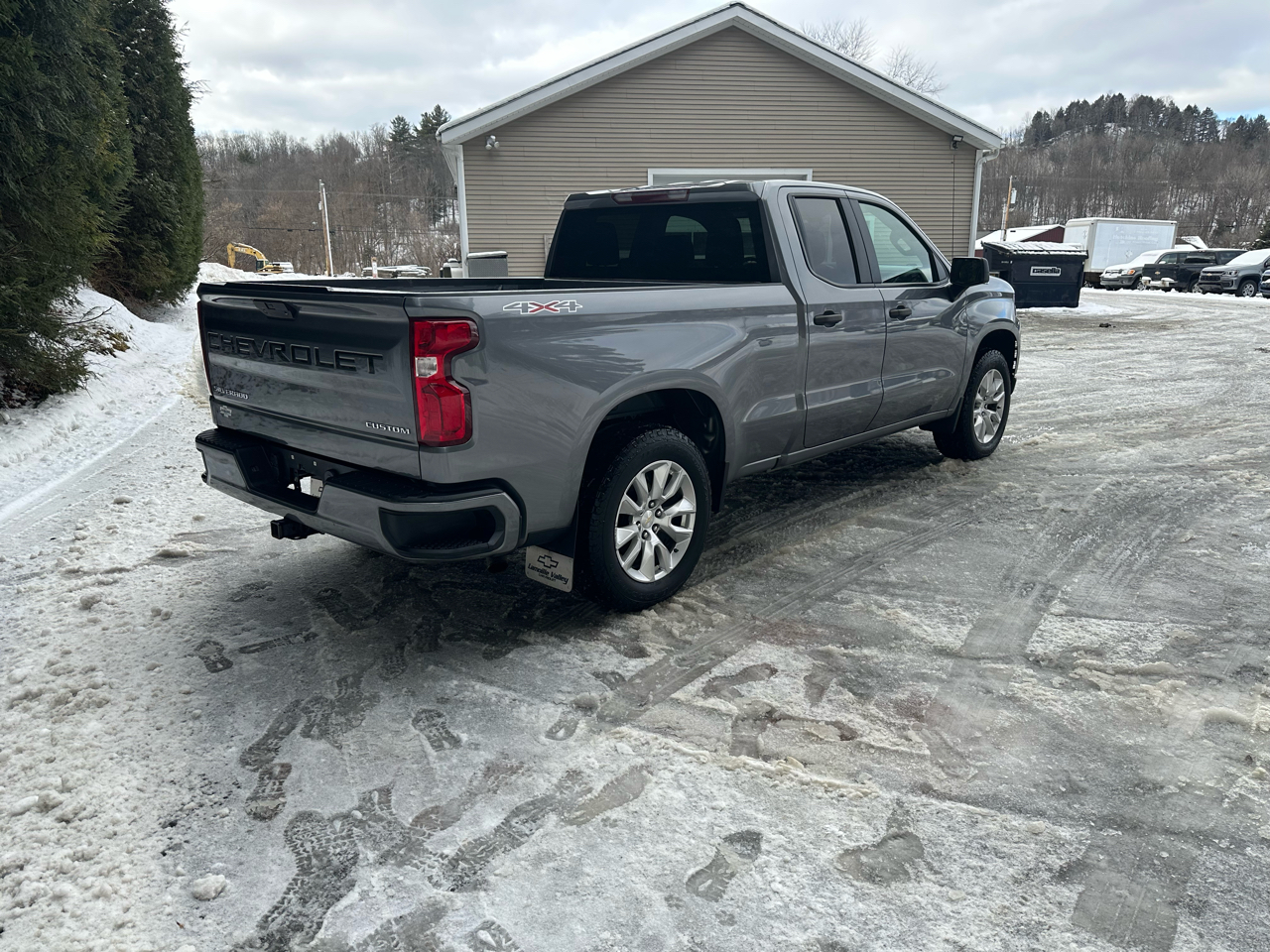 Chevrolet Silverado 1500 4WD Double Cab 147" Custom 2020