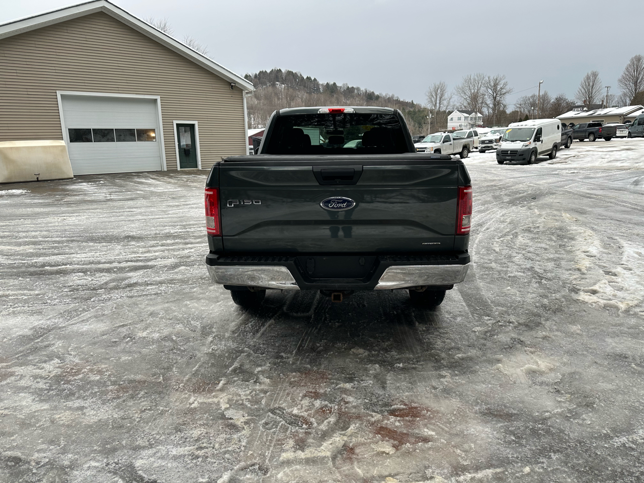 Ford F-150 4WD SuperCab 145" XLT 2015