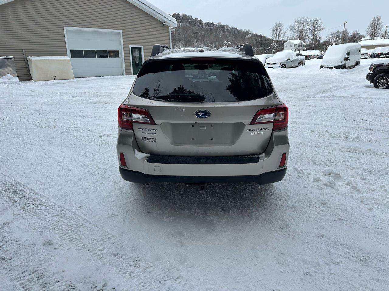 Subaru Outback 4dr Wgn 2.5i Limited PZEV 2015