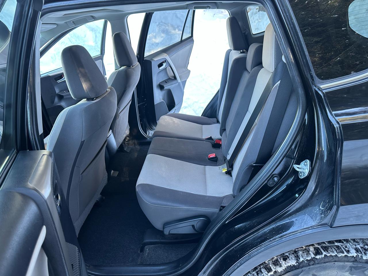 Toyota RAV4 AWD 4dr XLE (Natl) 2014