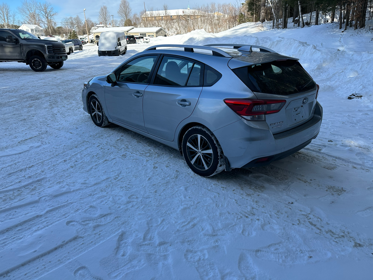 Subaru Impreza Premium 5-door CVT 2022