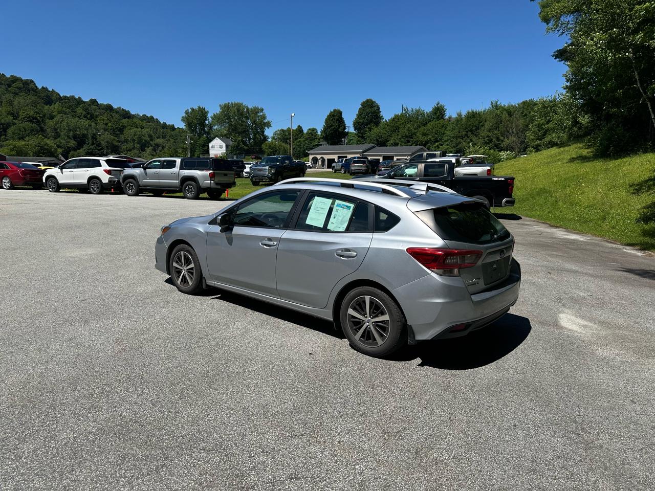 Subaru Impreza Premium 5-door CVT 2022
