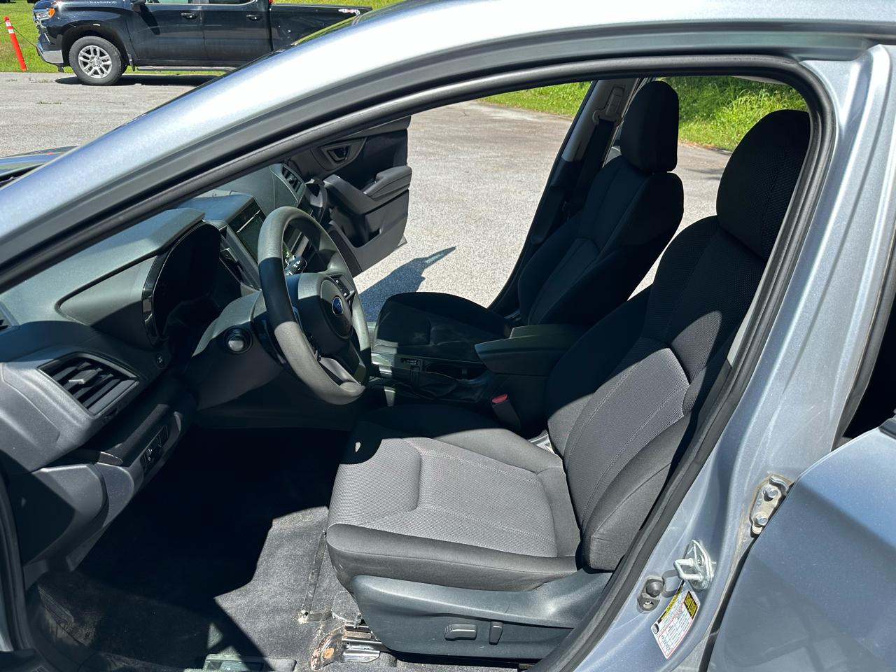 Subaru Impreza Premium 5-door CVT 2022
