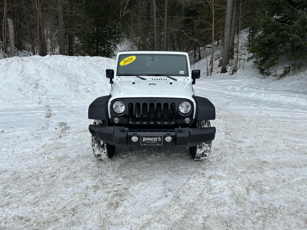Jeep Wrangler 4WD 2dr Willys Wheeler 2016