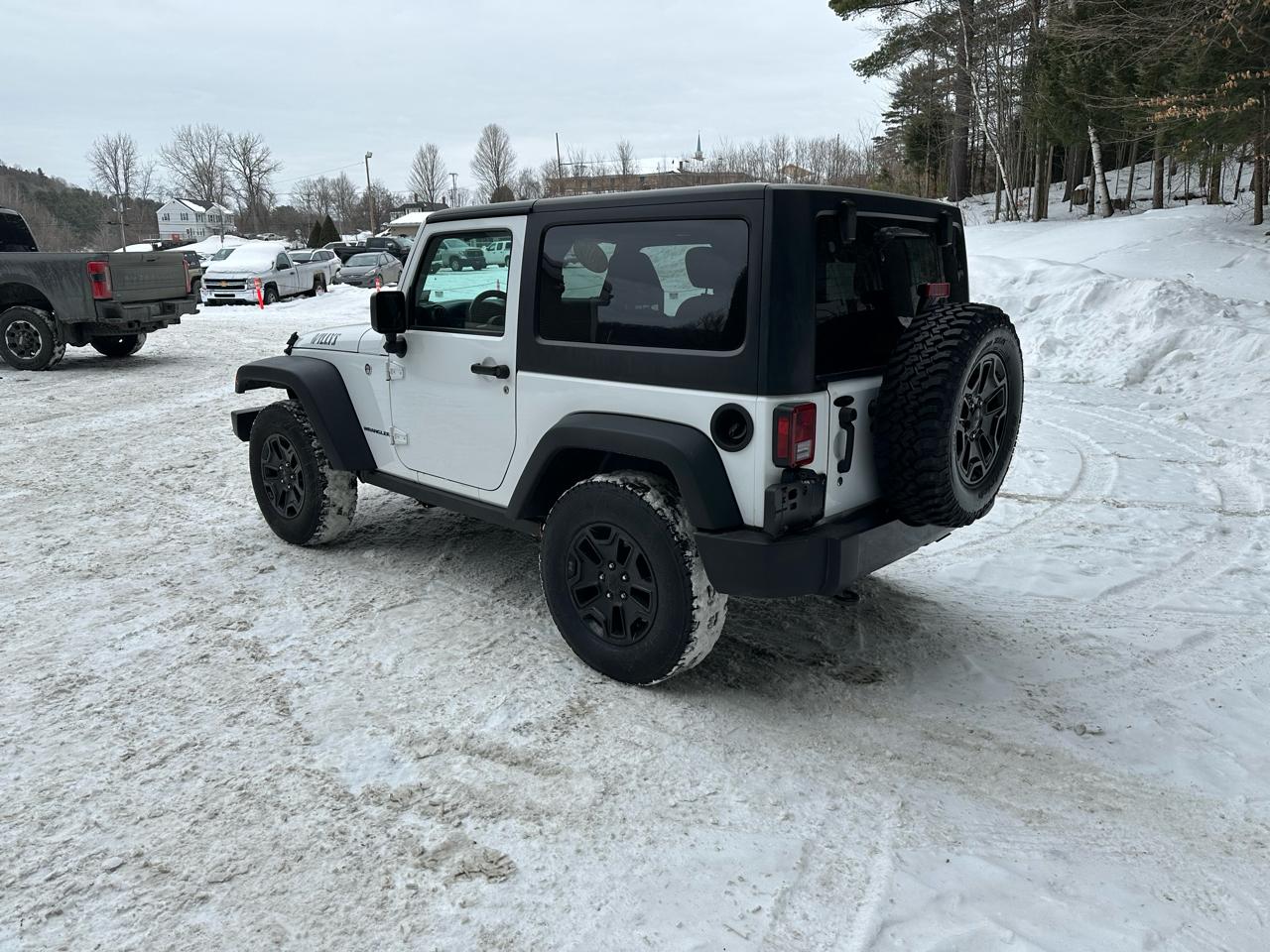 Jeep Wrangler 4WD 2dr Willys Wheeler 2016