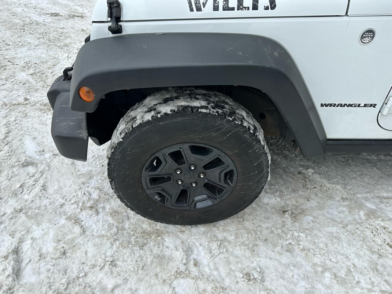 Jeep Wrangler 4WD 2dr Willys Wheeler 2016