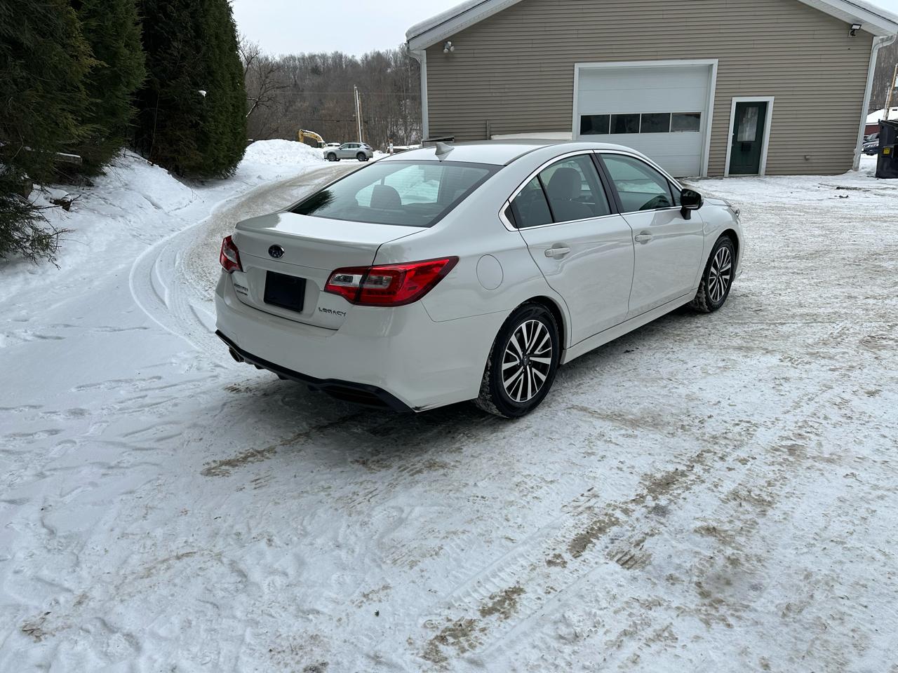 Subaru Legacy 2.5i Premium 2019