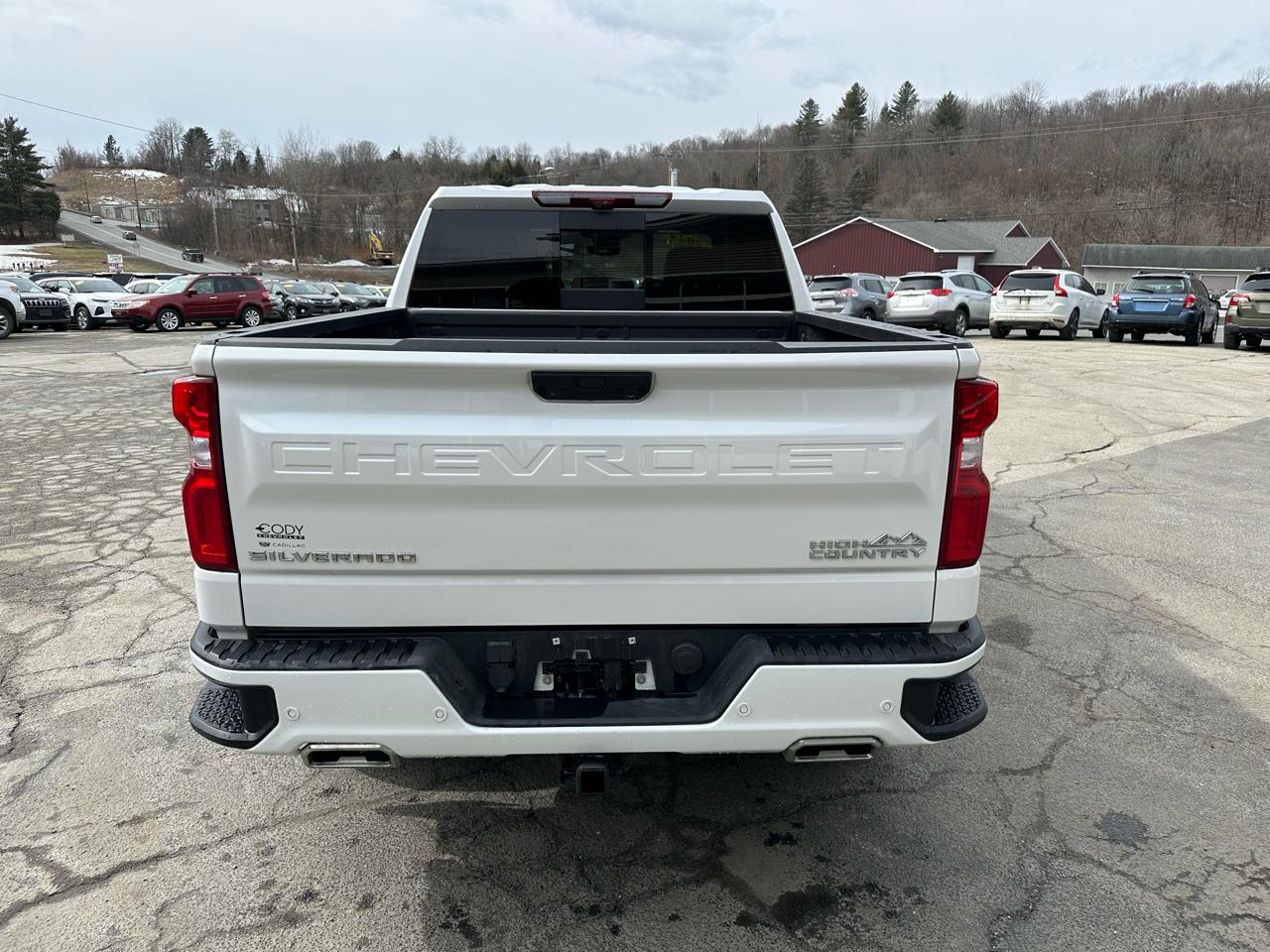 Chevrolet Silverado 1500 4WD Crew Cab 147" High Country 2024