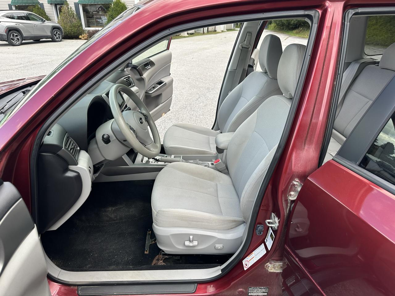 Subaru Forester 4dr Auto 2.5X Premium 2012