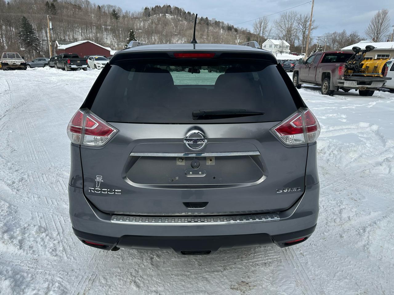 Nissan Rogue AWD 4dr SV 2016