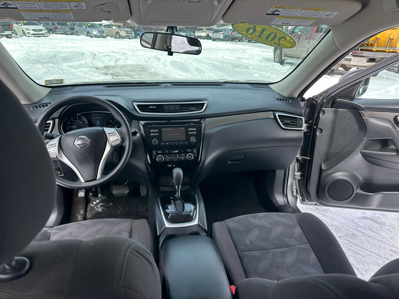 Nissan Rogue AWD 4dr SV 2016